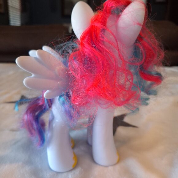 My Little Pony Hasbro 2013 Princess Celestia 8” MLP White Pony Colorful Mane - Picture 2 of 8